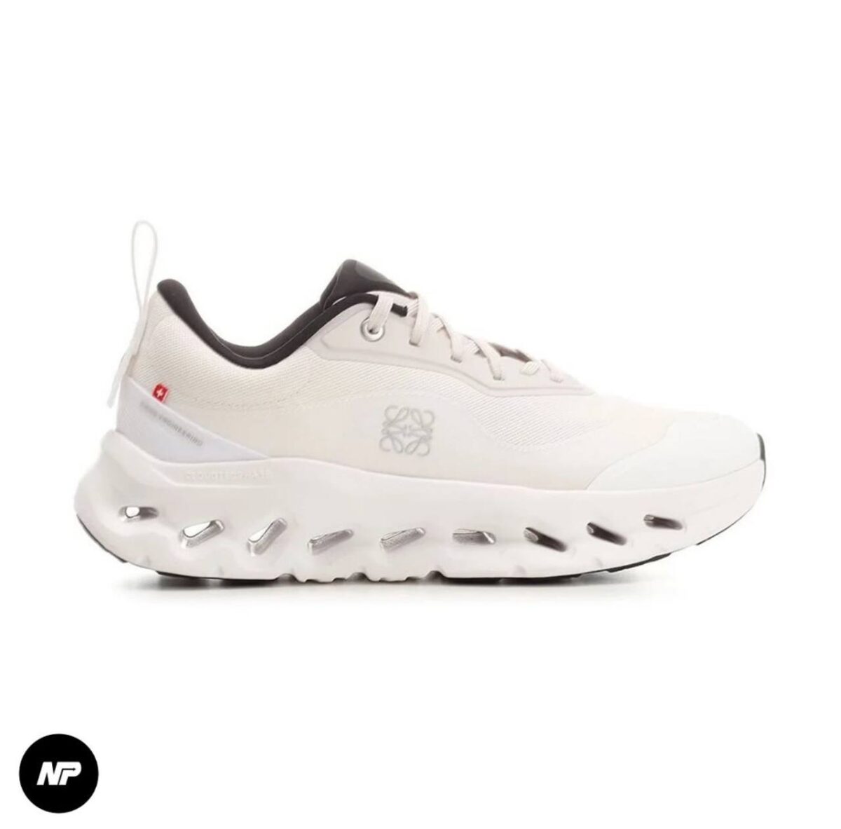 09e1e2b4-c73d-4aef-8e90-d70af1d73cdf on cloudtilt x loewe sand white - Image 1