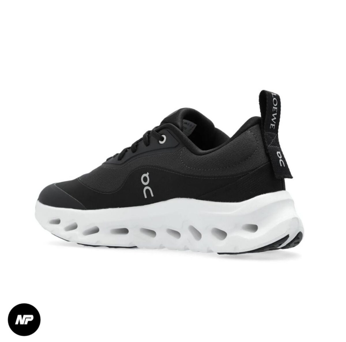 on cloudtilt 2 x loewe black - Image 2