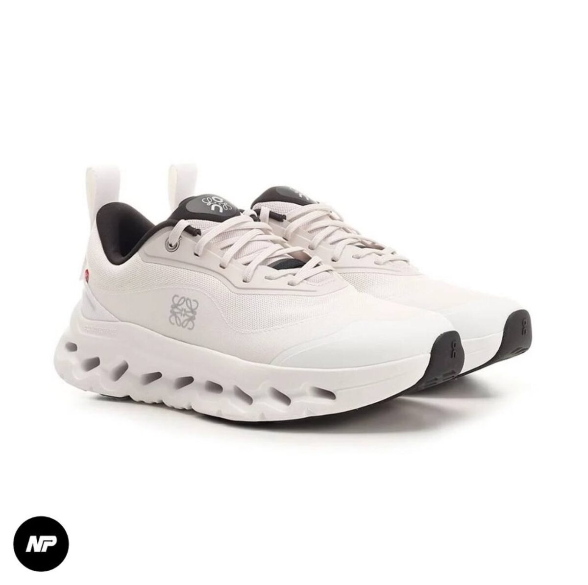 on cloudtilt x loewe sand white - Image 3