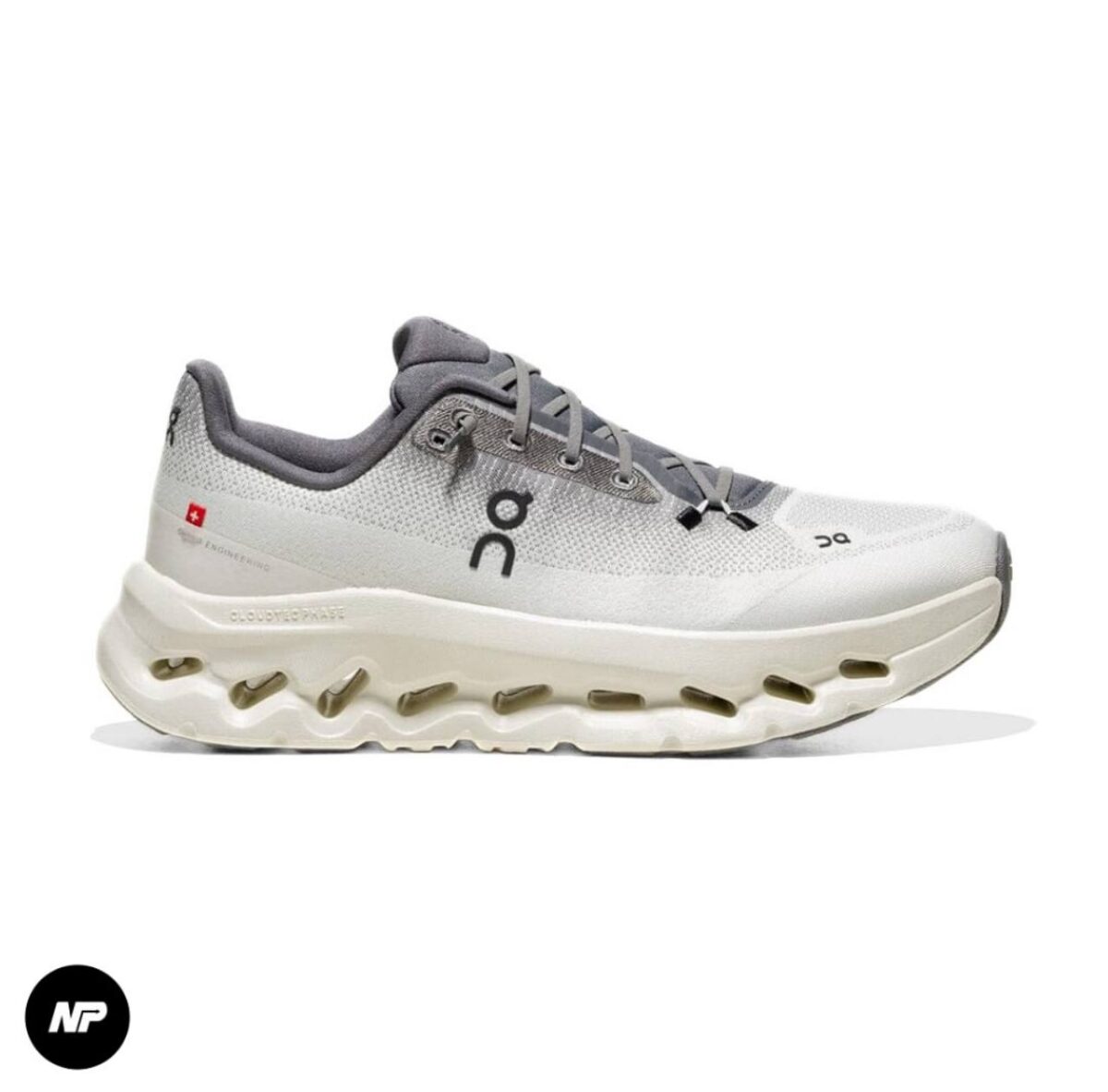 cca6acb2-9fd6-494b-85be-6aa5353551cb on running cloudtilt rock ivory - Image 1