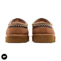 UGG Tasman Slipper Chestnut - Image 3